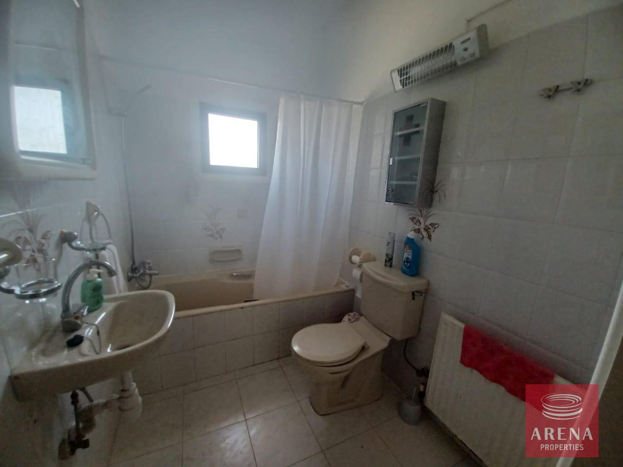 28-3-BED-HOUSE-IN-DERYNIA-7162