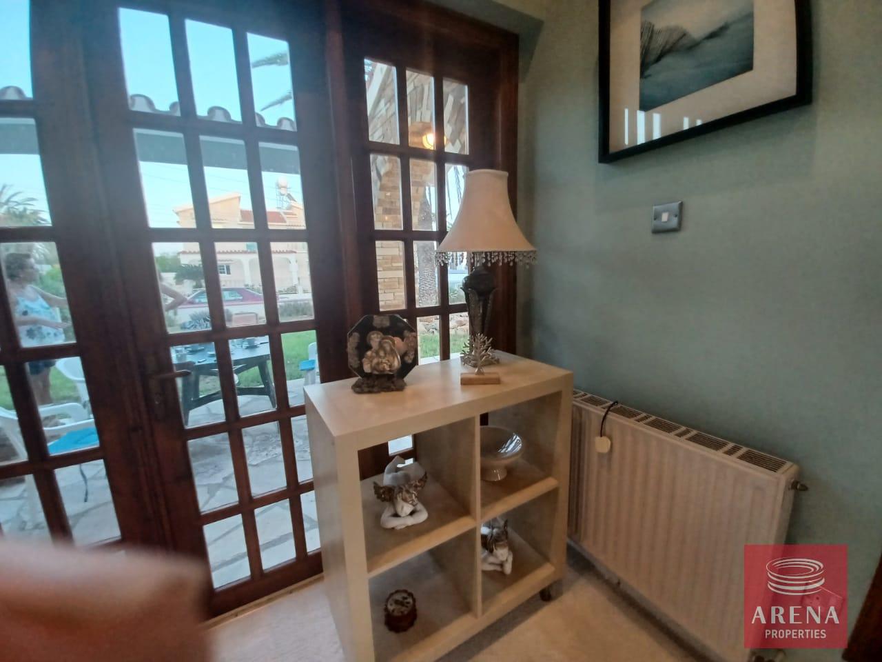 28-3-BED-VILLA-IN-PYLA-7456