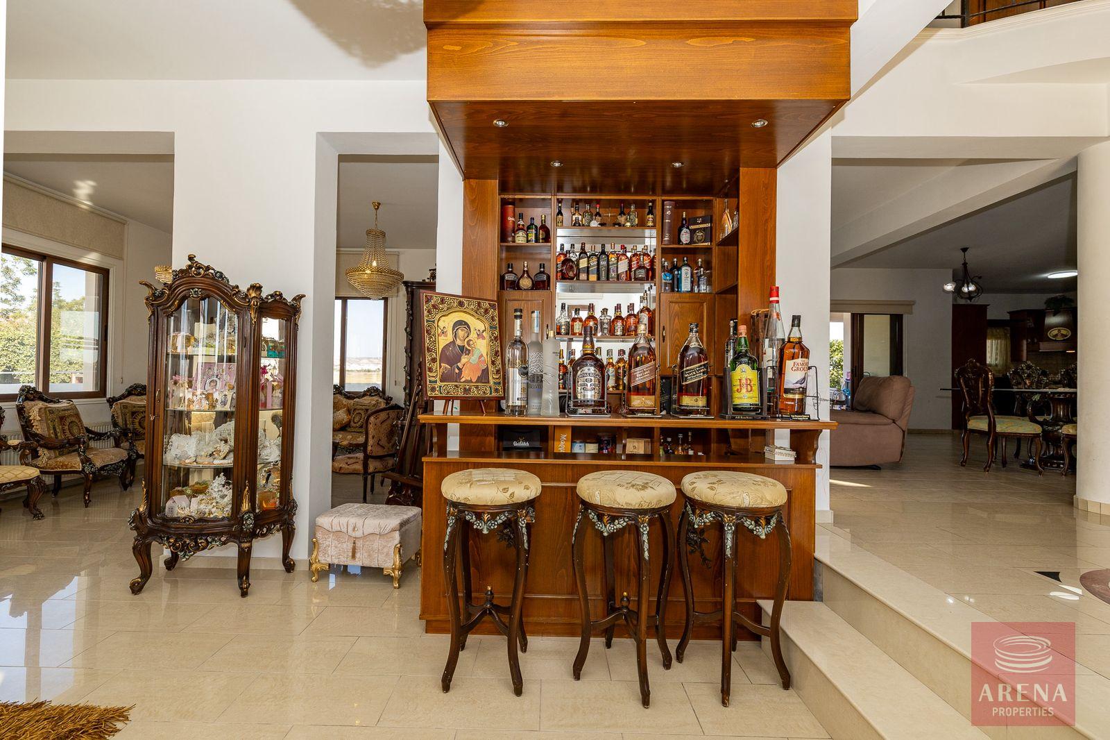 28-5-bed-villa-kiti-10152-5