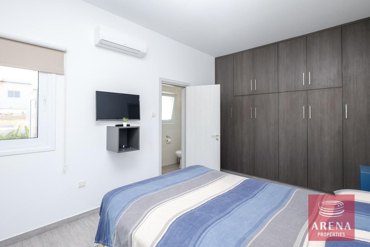 28-bungalow-vrysoulles-to-buy