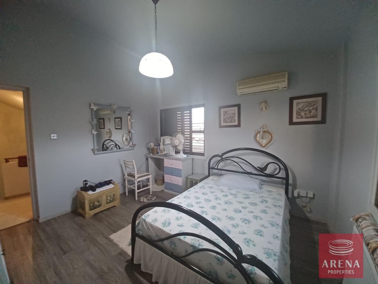 29-3-BED-VILLA-IN-PYLA-7456