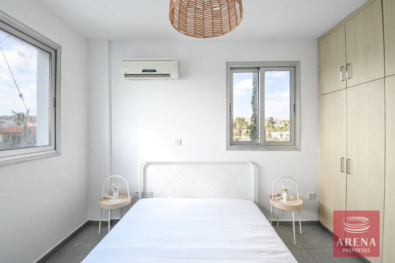 3-2-BED-APT-IN-PYLA-7734