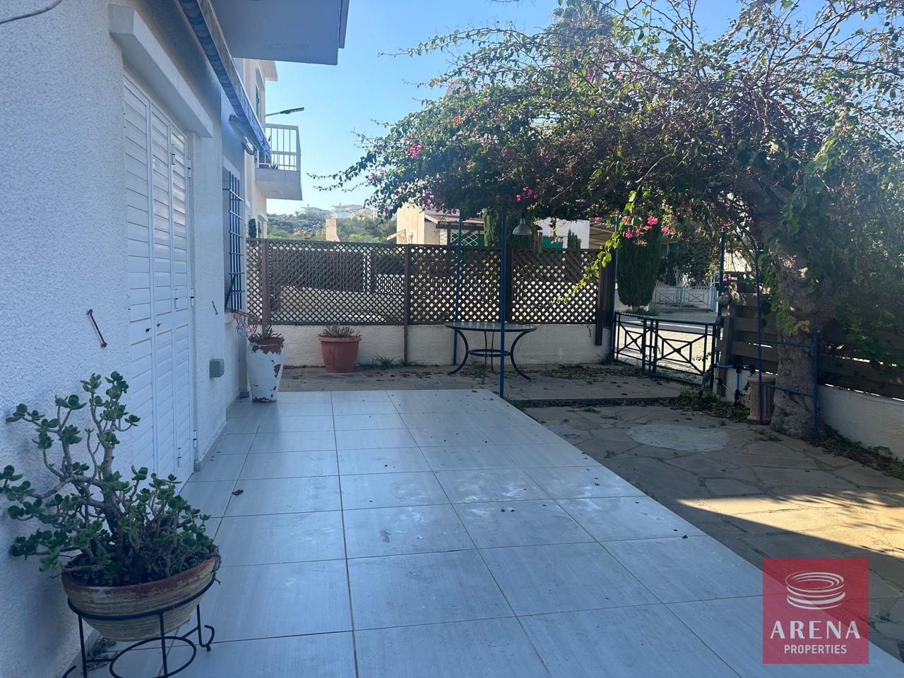 3-2-BED-HOUSE-IN-CAPE-GRECO-9107