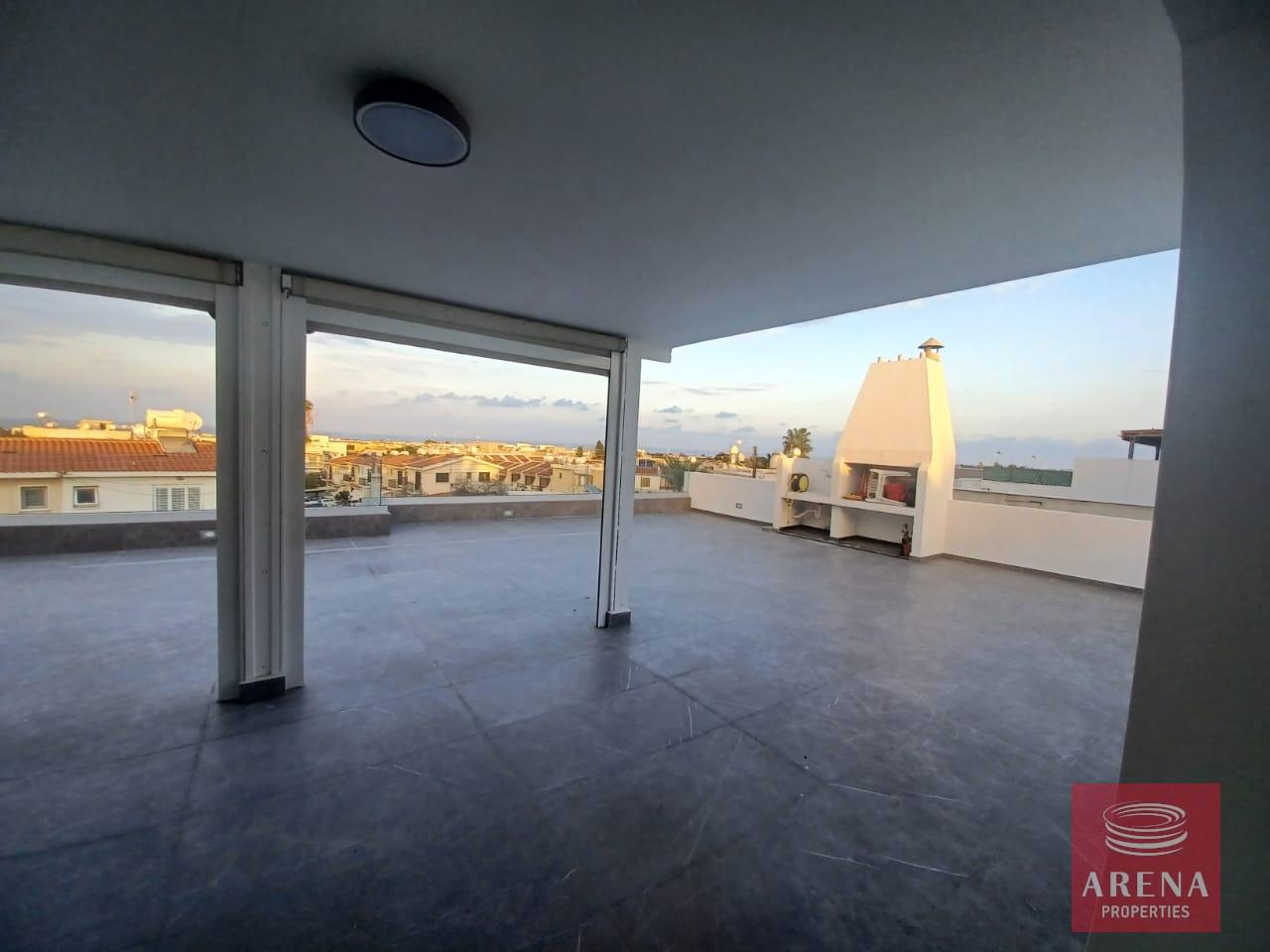 3-2-BED-PENTHOUSE-IN-KAPPARIS-9041