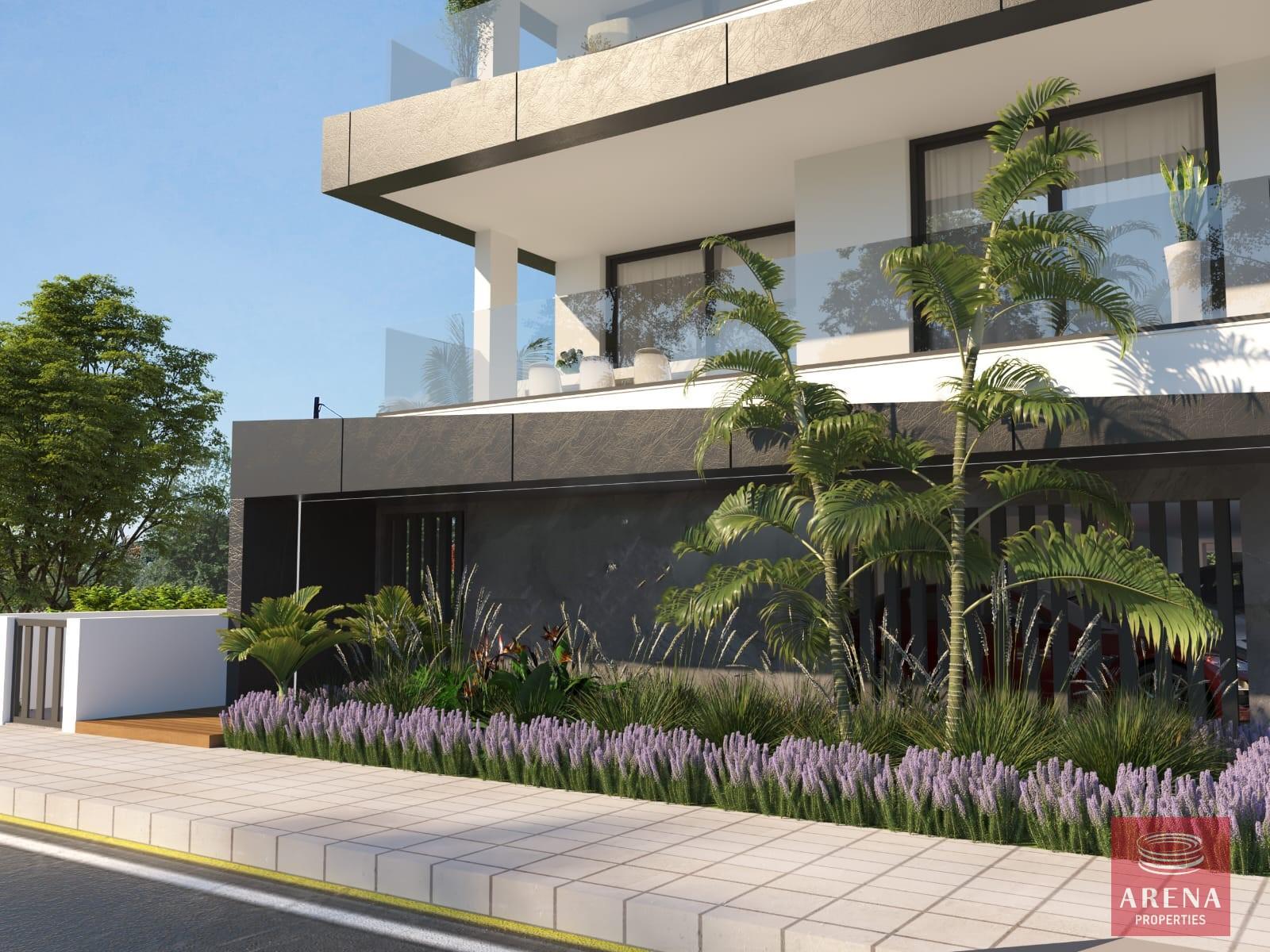 3-2-bed-apts-near-mall-765-1