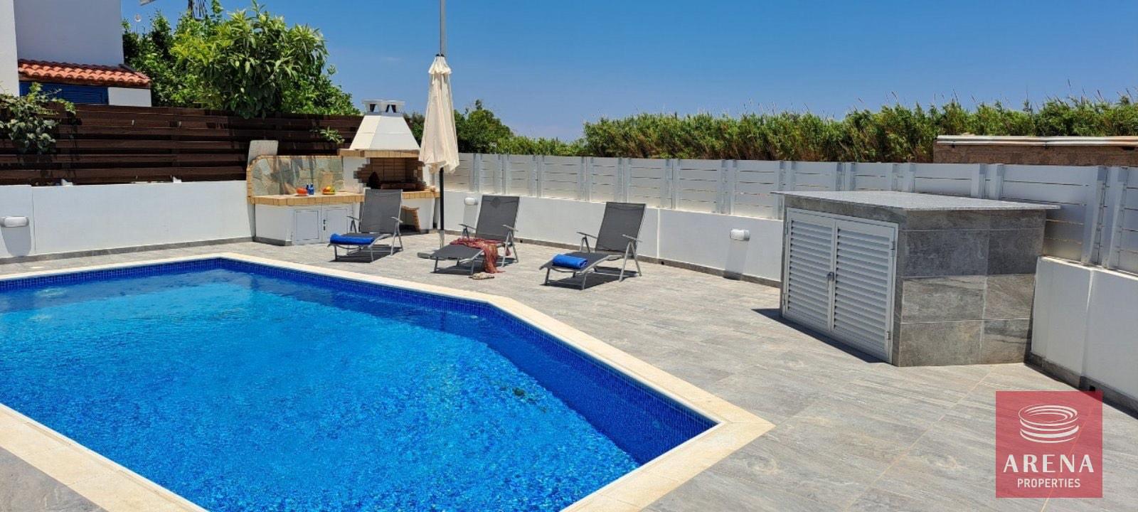 3-2-bed-villa-in-ayia-triada-8944