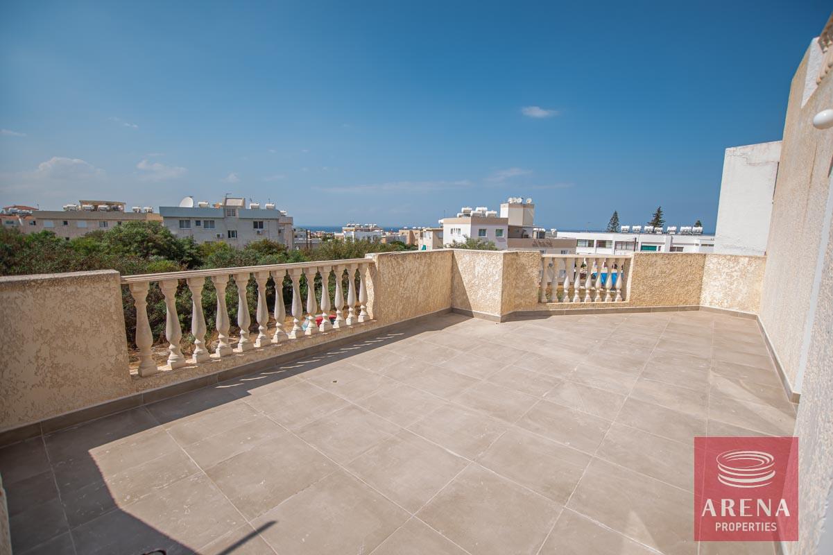 3-3-BED-APT-KAPPARIS-5243-1