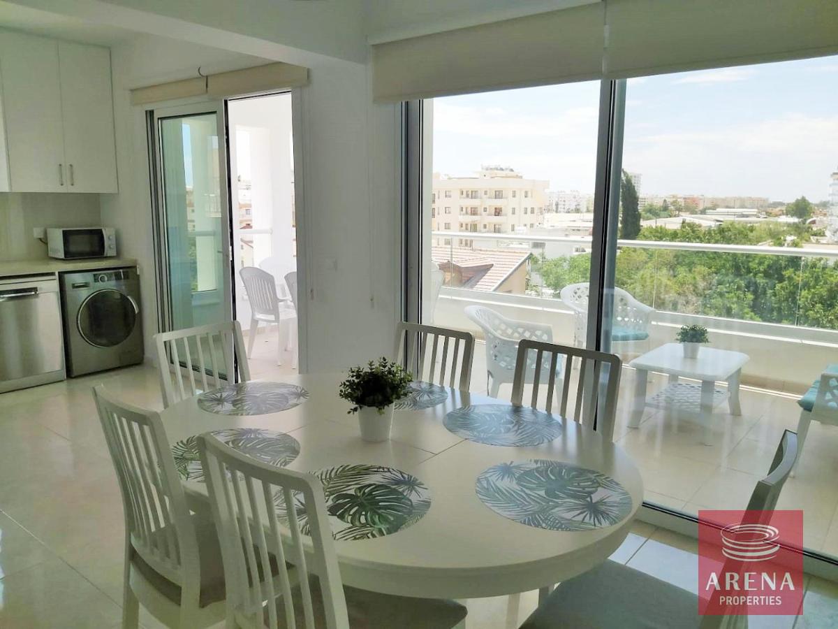 3-3-BED-APT-LARNACA-8759