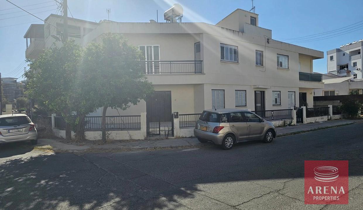 3-3-BED-APTS-IN-LARNACA-8375