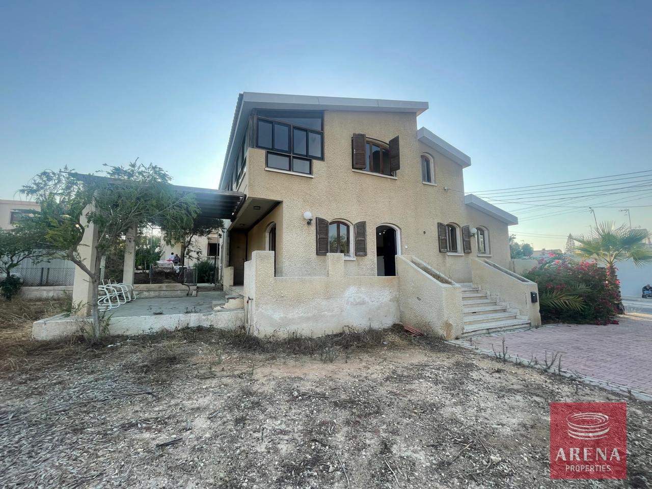 3-3-BED-HOUSE-ORMIDIA-8377