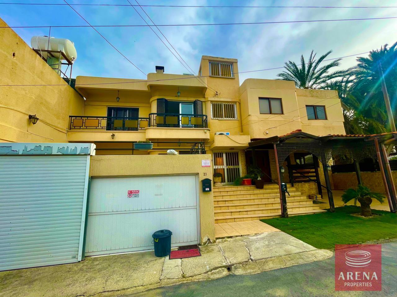 3-3-BED-TH-IN-SOTIROS-8141