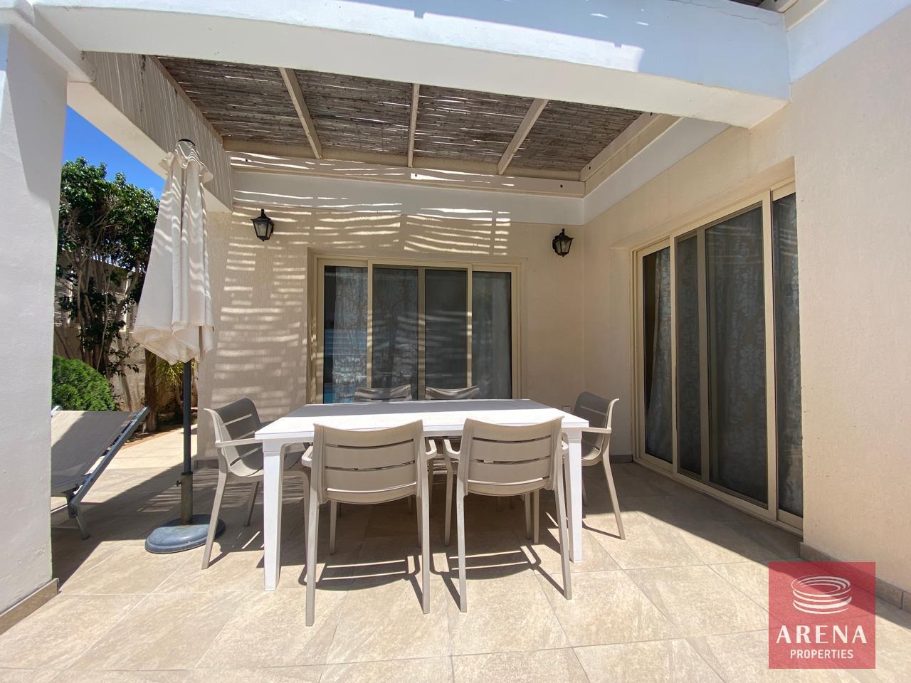 3-3-BED-VILLA-CAPE-GRECO-8113