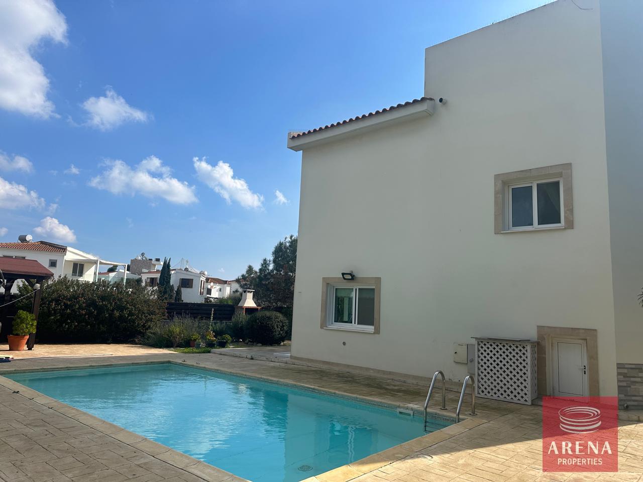 3-3-BED-VILLA-IN-AYIA-THEKLA-9168