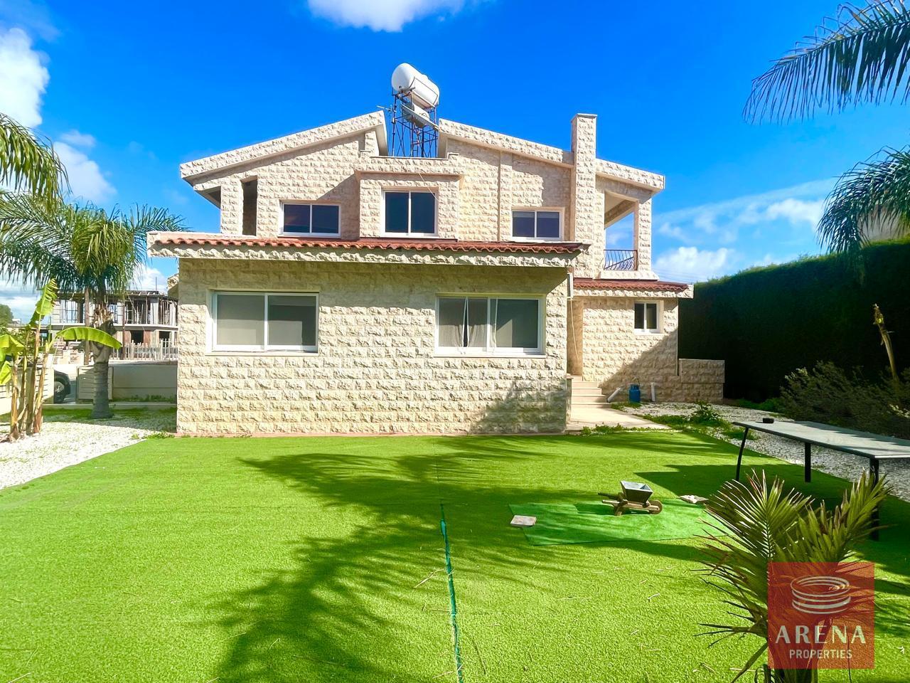 3-3-BED-VILLA-PERVOLIA-9097