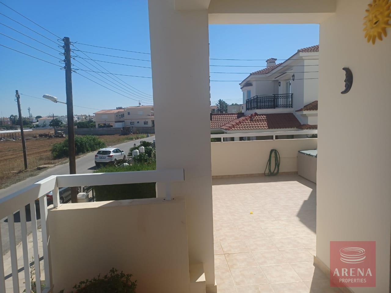 3-3-bed-apt-for-rent-Paralimni-7431-5