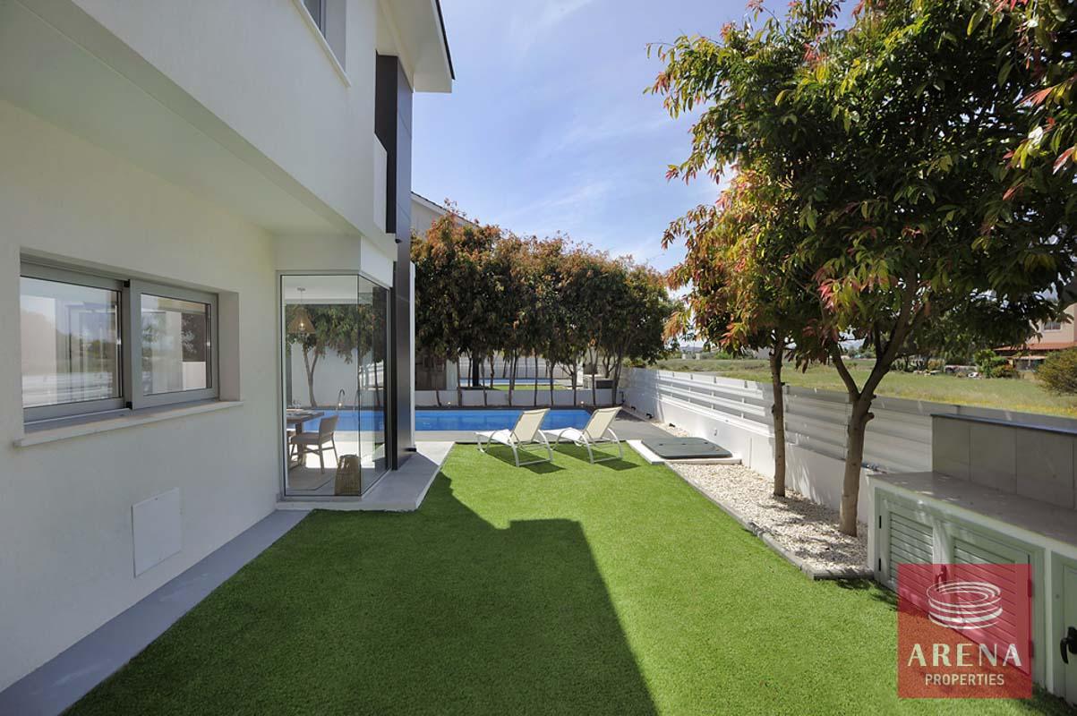 3-3-bed-villa-in-pervolia-5644-1