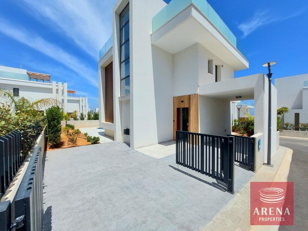 3-3-bed-villa-in-protaras-7289-1