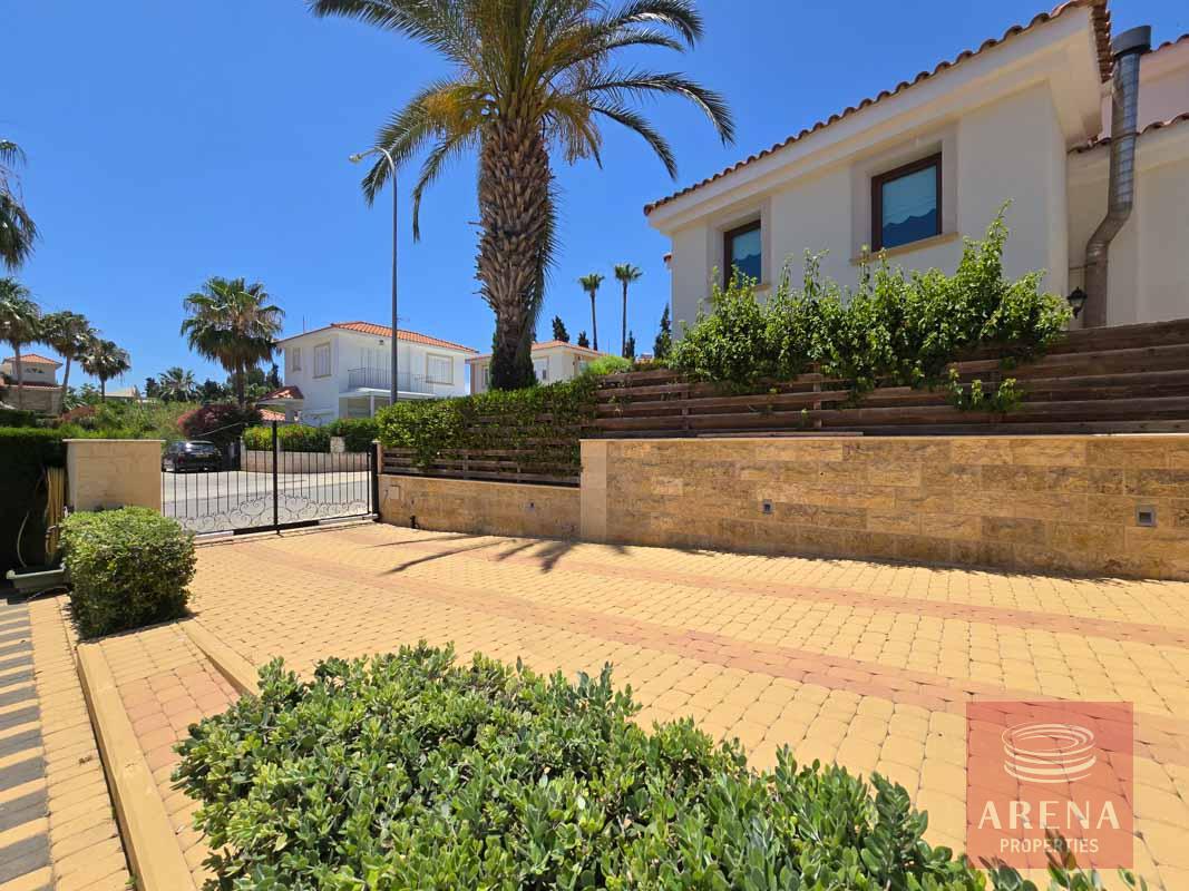 3-4-BED-VILLA-CAPE-GRECO-8275-2