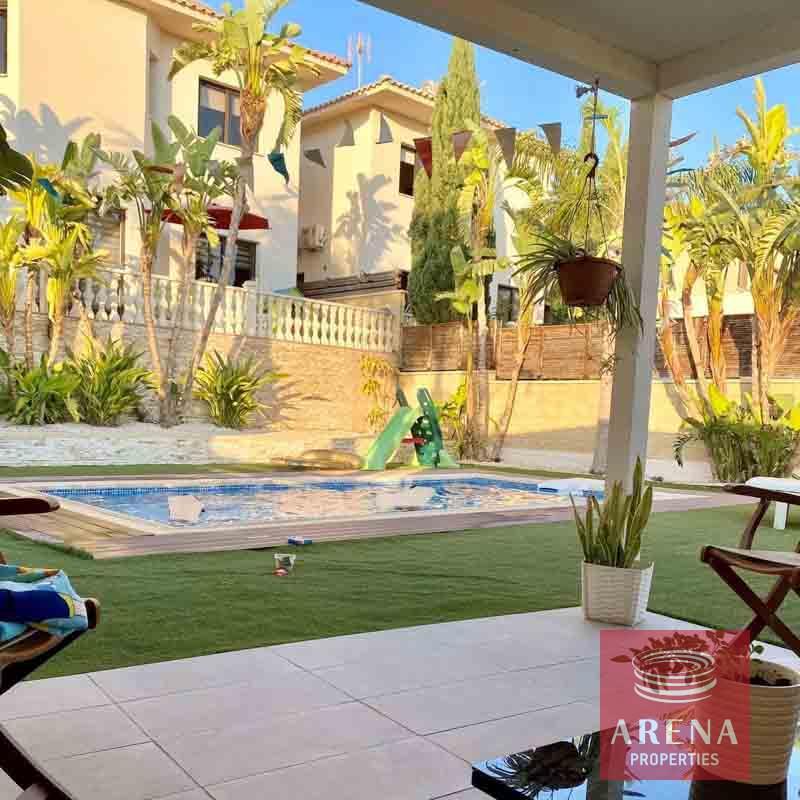 3-4-bed-link-det-villa-in-Livadia-6378