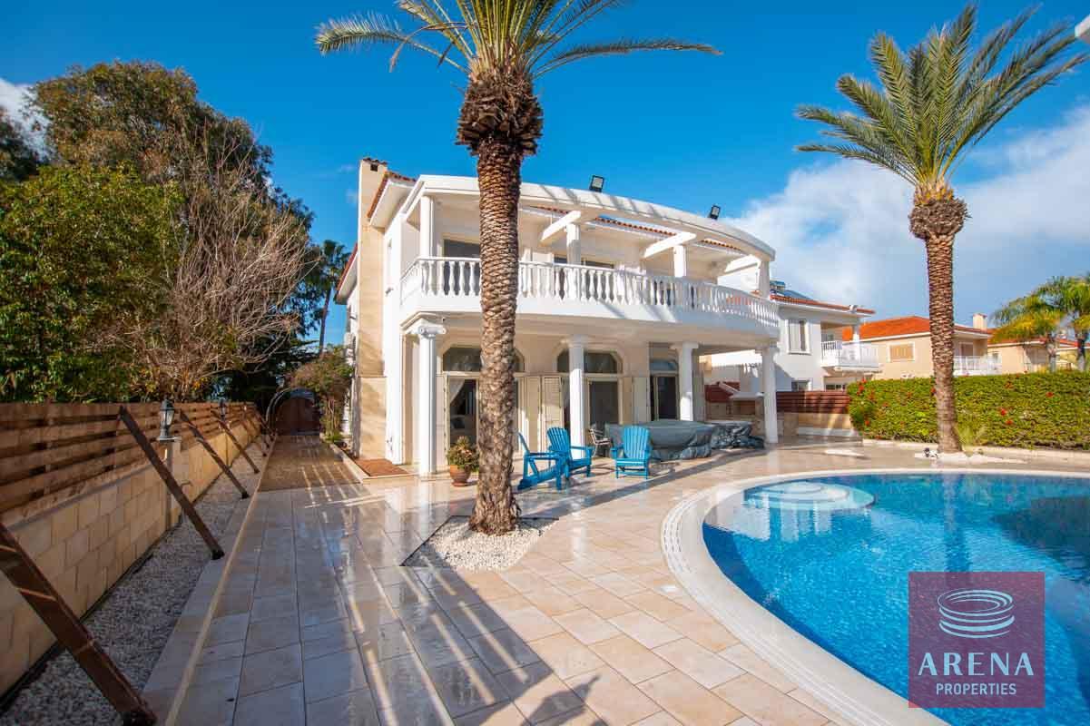 3-5-BED-VILLA-FOR-RENT-IN-PERVOLIA-5979-2