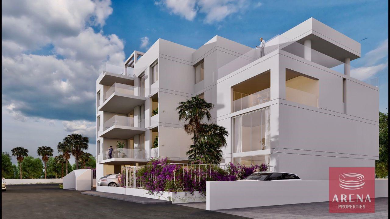 3-APTS-ARADIPPOU-8583