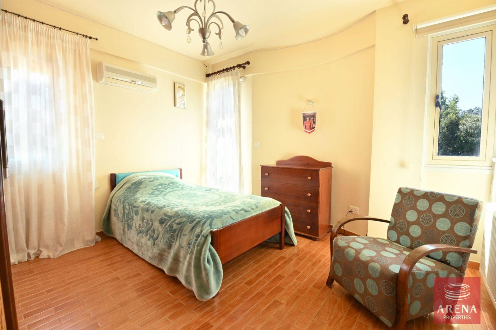 3-BED-VILLA-IN-PARALIMNI-6883-12