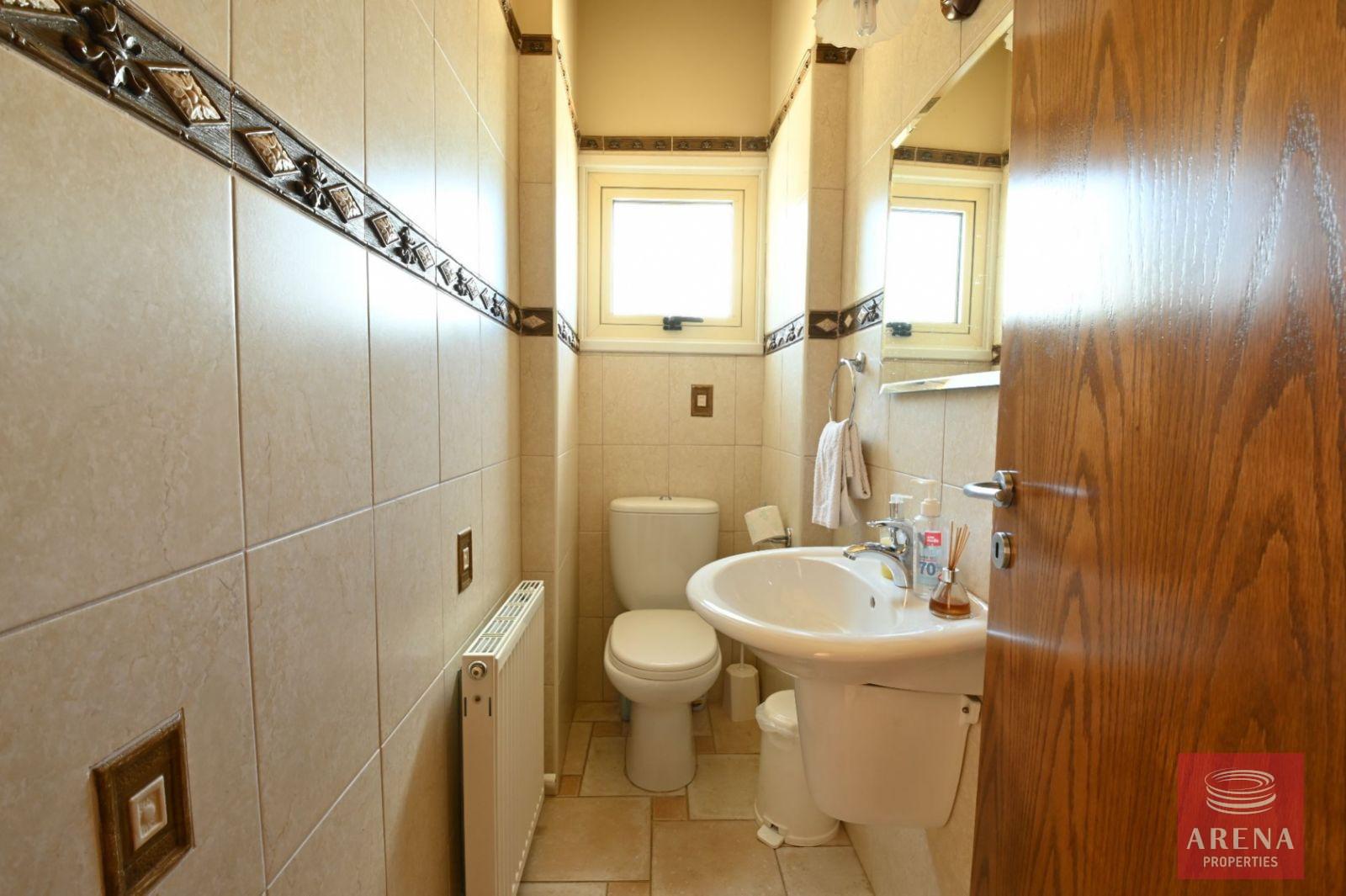 3-BED-VILLA-IN-PARALIMNI-6883-13