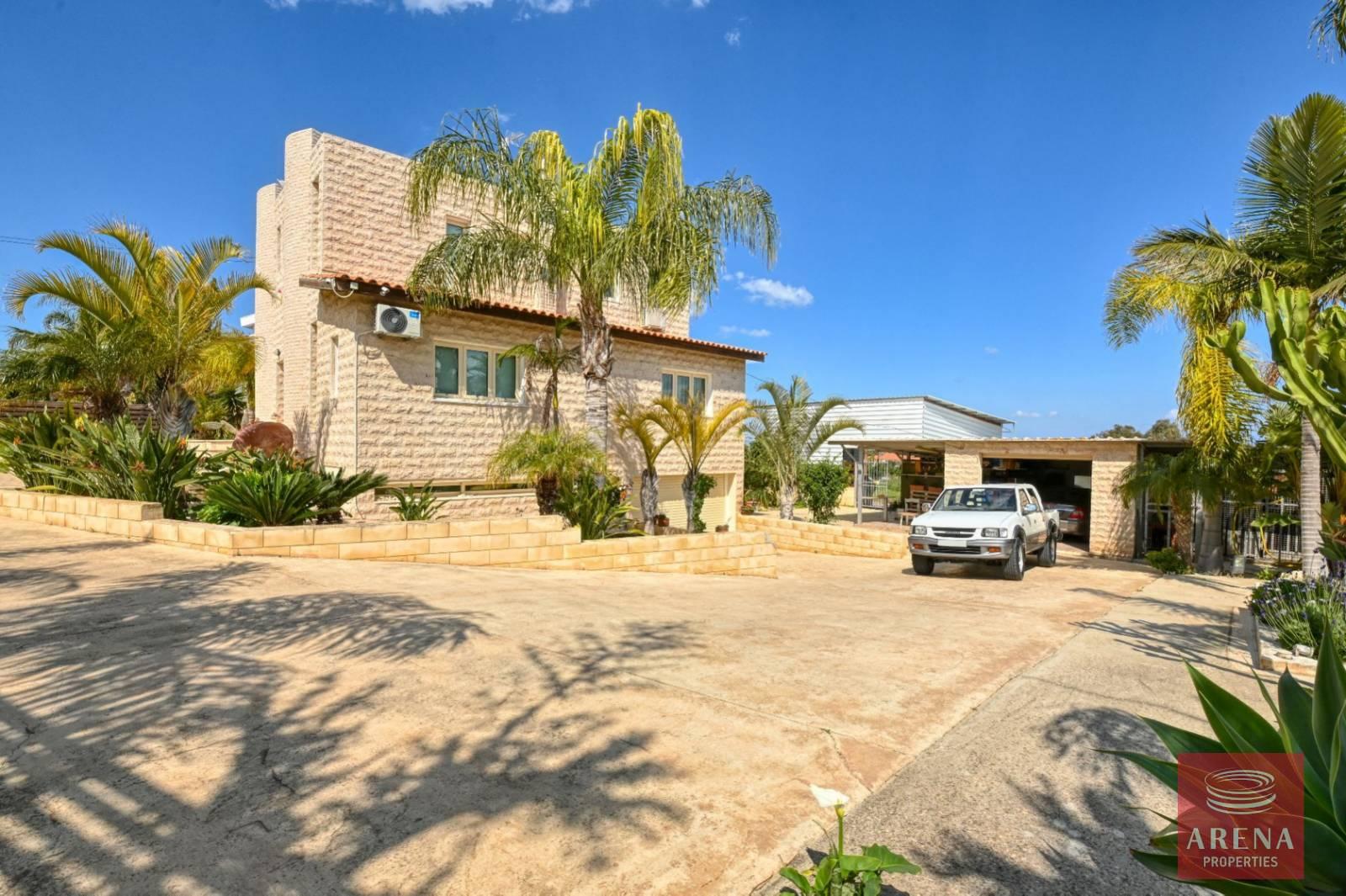 3-BED-VILLA-IN-PARALIMNI-6883-30