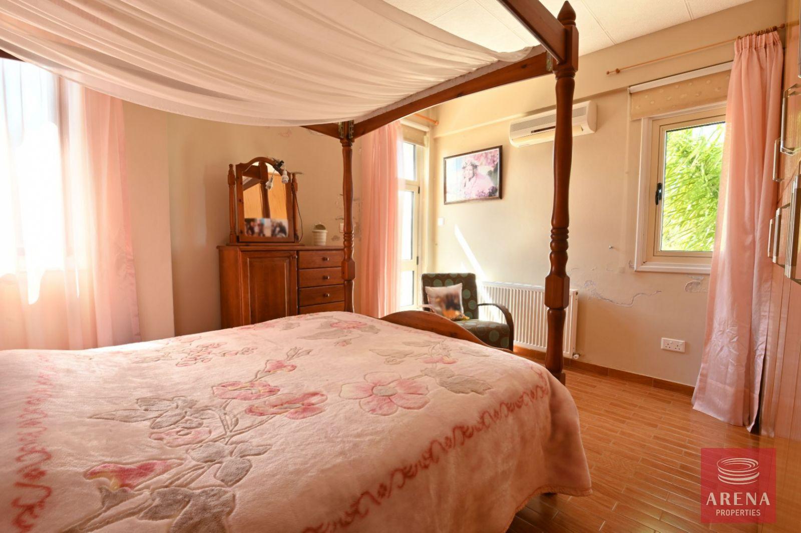 3-BED-VILLA-IN-PARALIMNI-6883-35