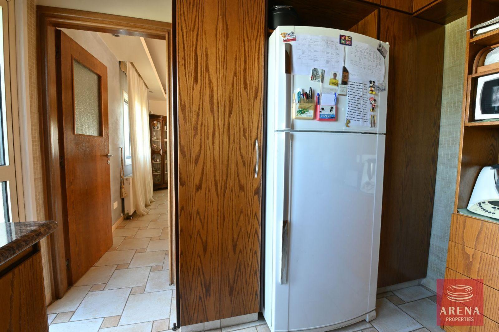 3-BED-VILLA-IN-PARALIMNI-6883-38