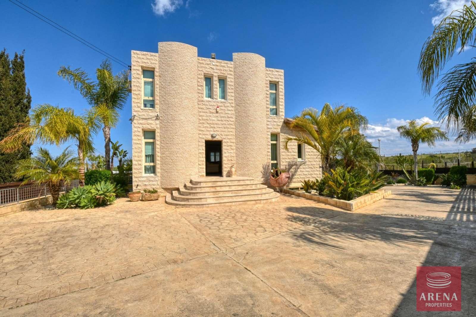 3-BED-VILLA-IN-PARALIMNI-6883-8