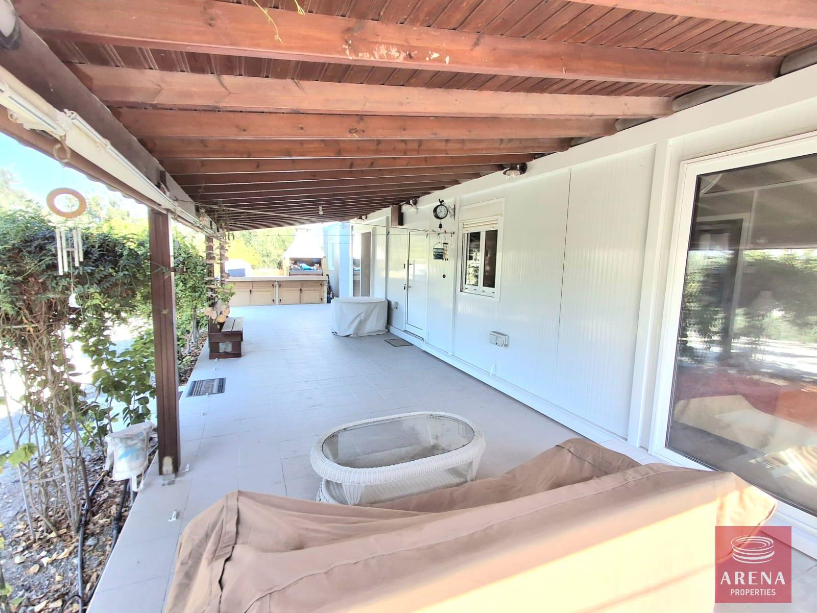 3-BUNGALOW-IN-ALETHRIKO-8835