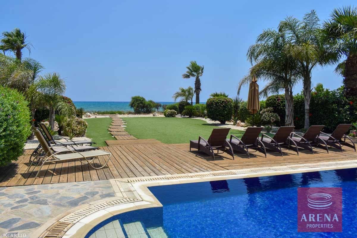 3-FRONT-LINE-VILLA-2