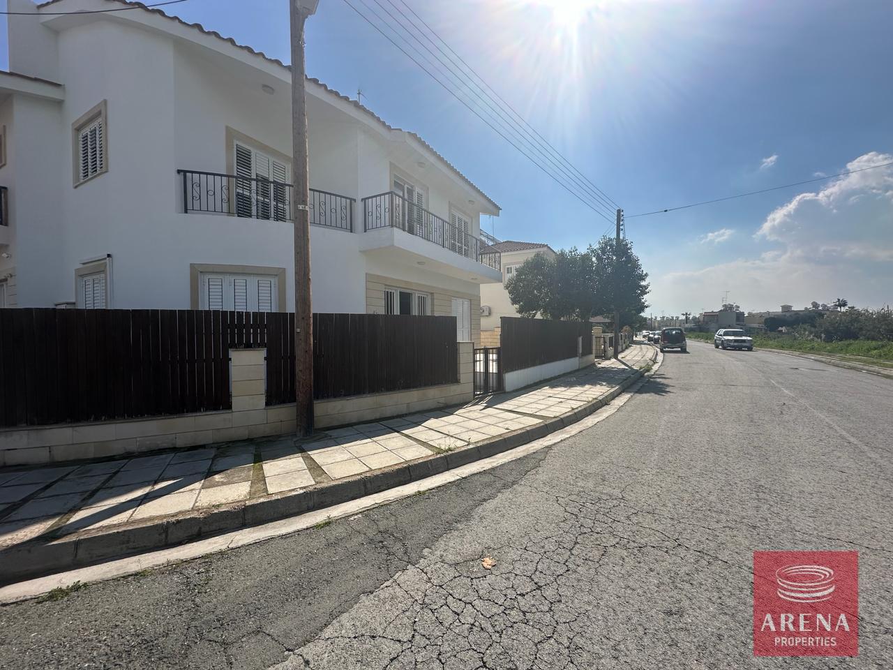 3-HOUSE-FOR0RENT-IN-DEKELIA-7903-1