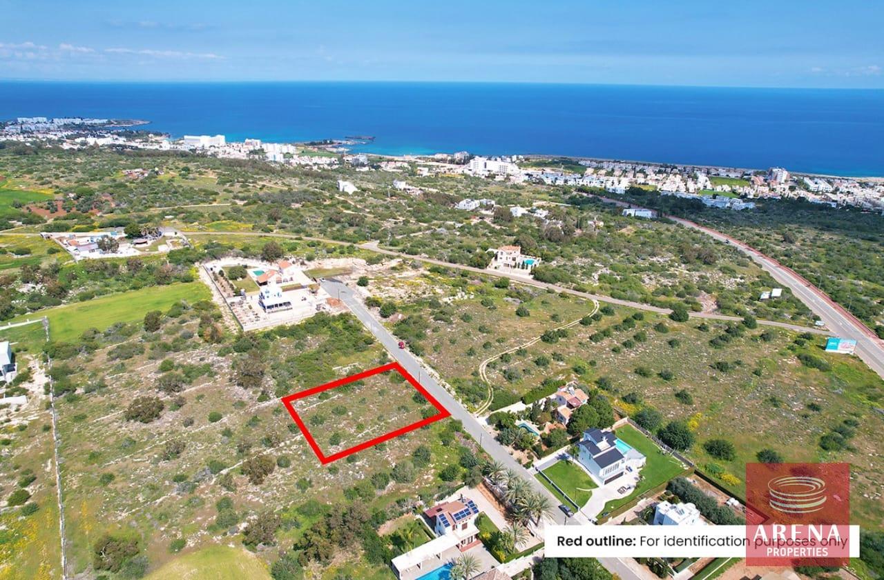 3-LAND-IN-CAPE-GRECO-6954