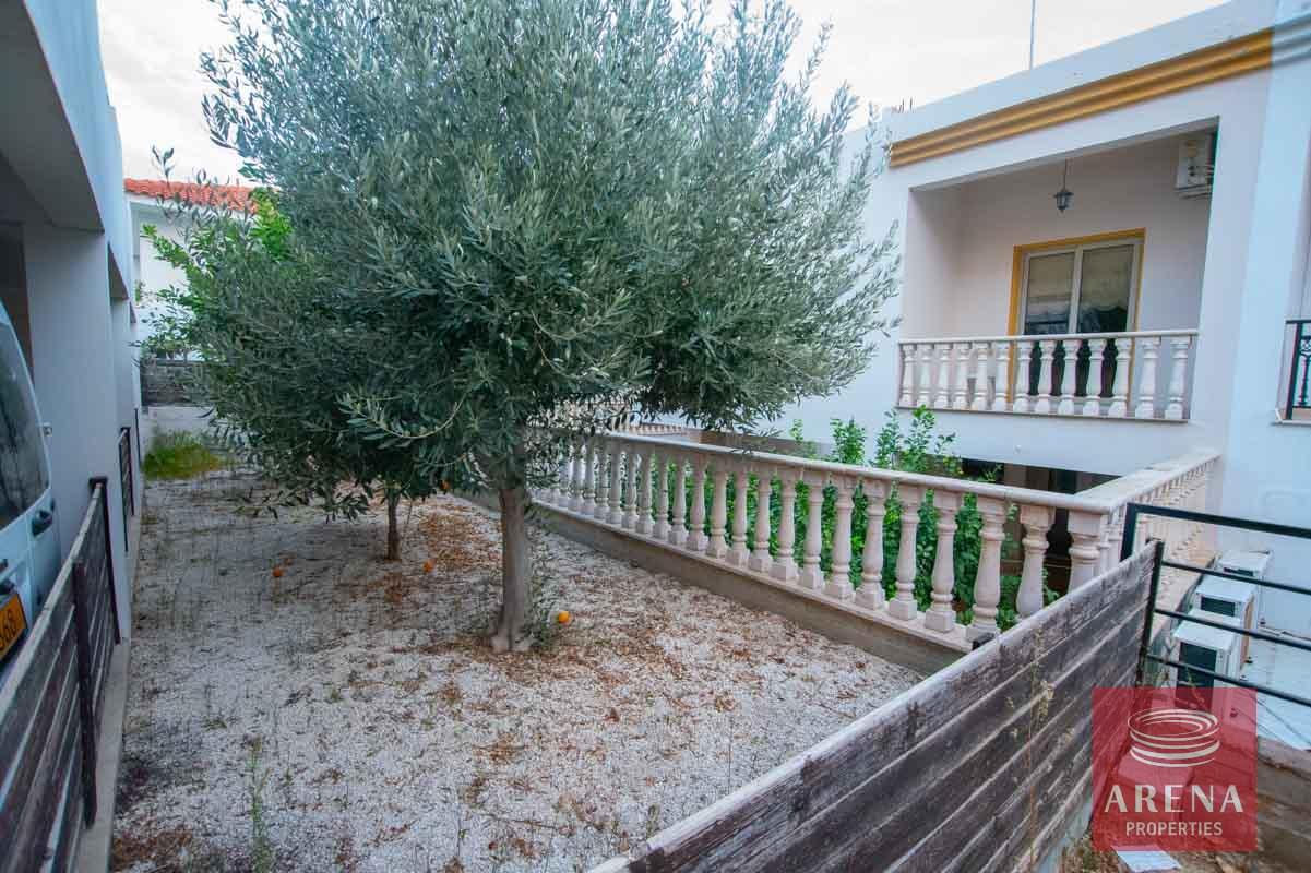 3-Townhouse-in-Oroklini-5773-1