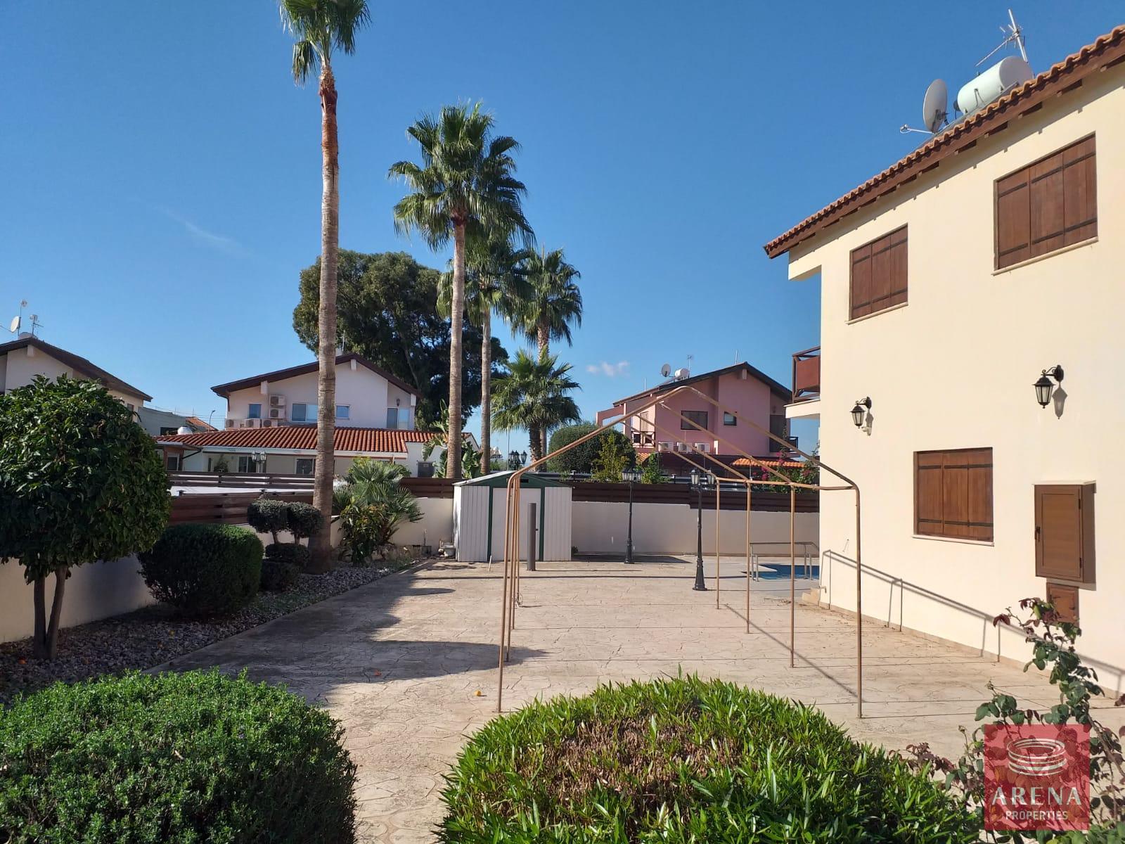 3-VILLA-IN-DEKELIA-7711