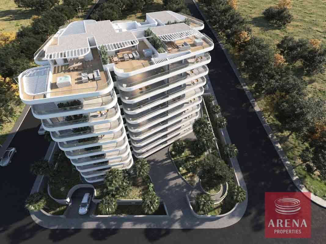 3-apartments-in-Makenzie-6255-3