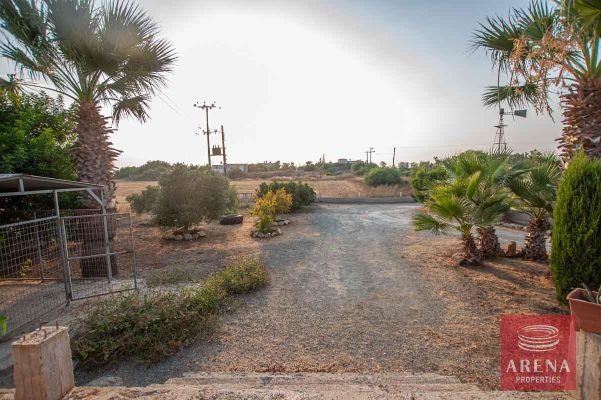 3-bungalow-in-sotira-2