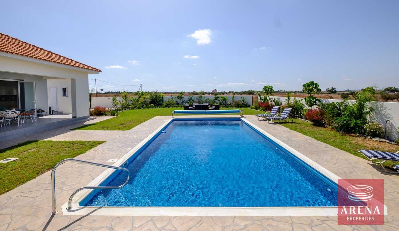 3-bungalow-vrysoulles-to-buy