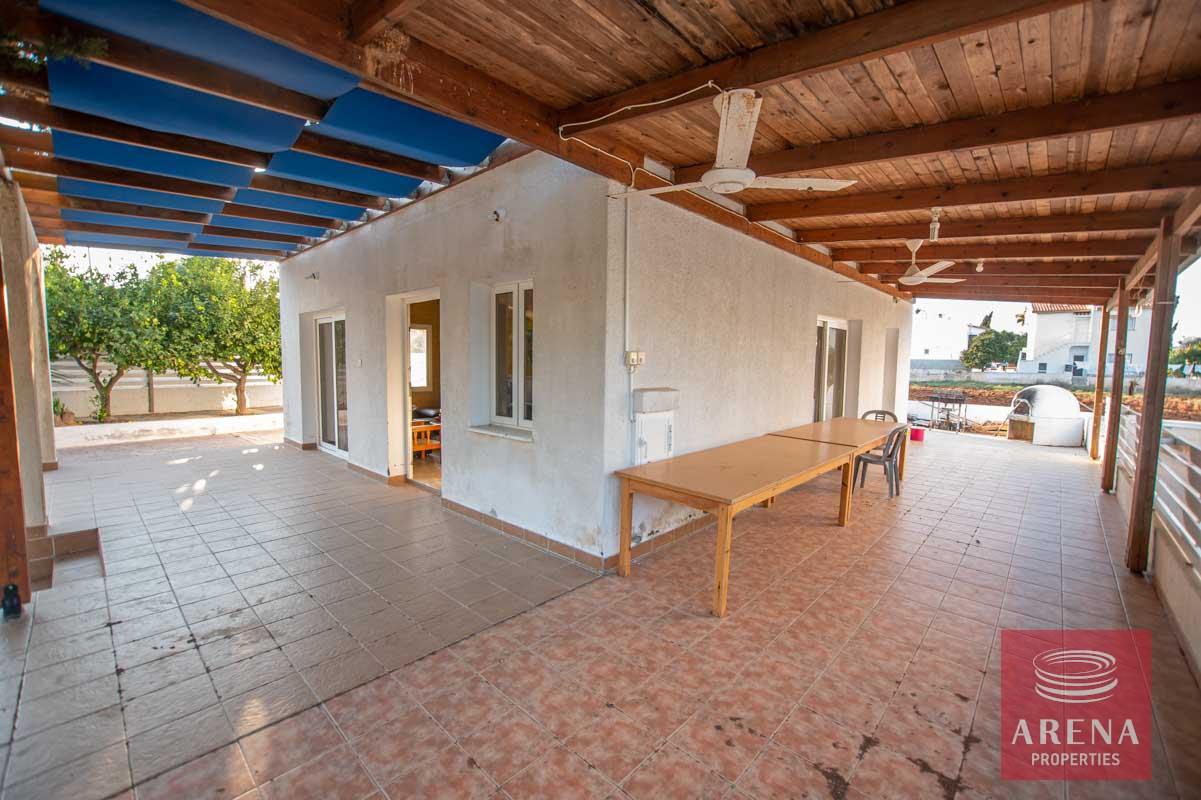 3-house-for-rent-in-protara