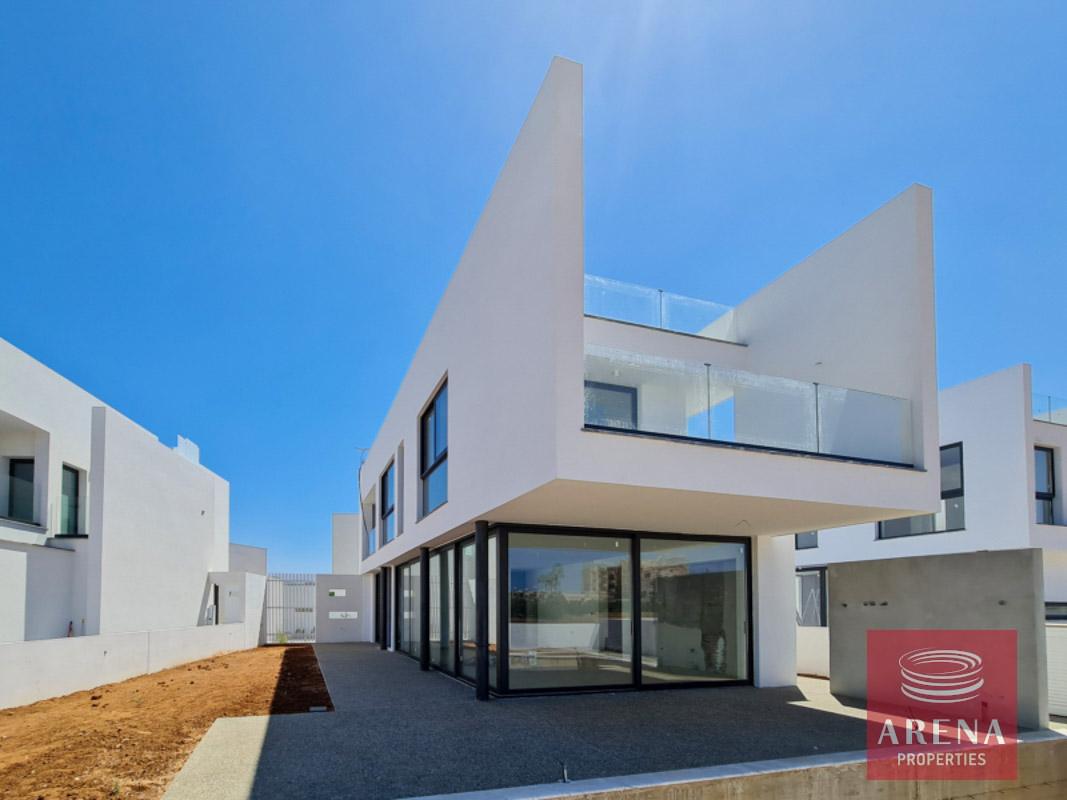 3-property-for-sale-in-cyprus-pernera-4299-1