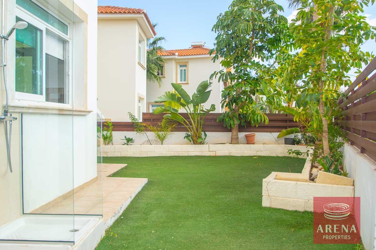 3-villa-for-rent-in-Protaras-5633-1