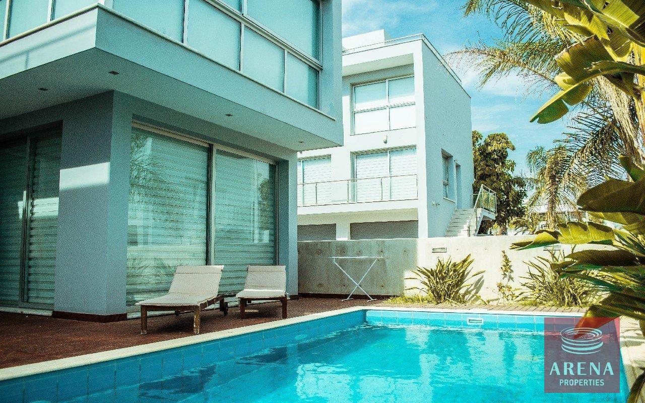 3-villa-in-Dekelia-3910