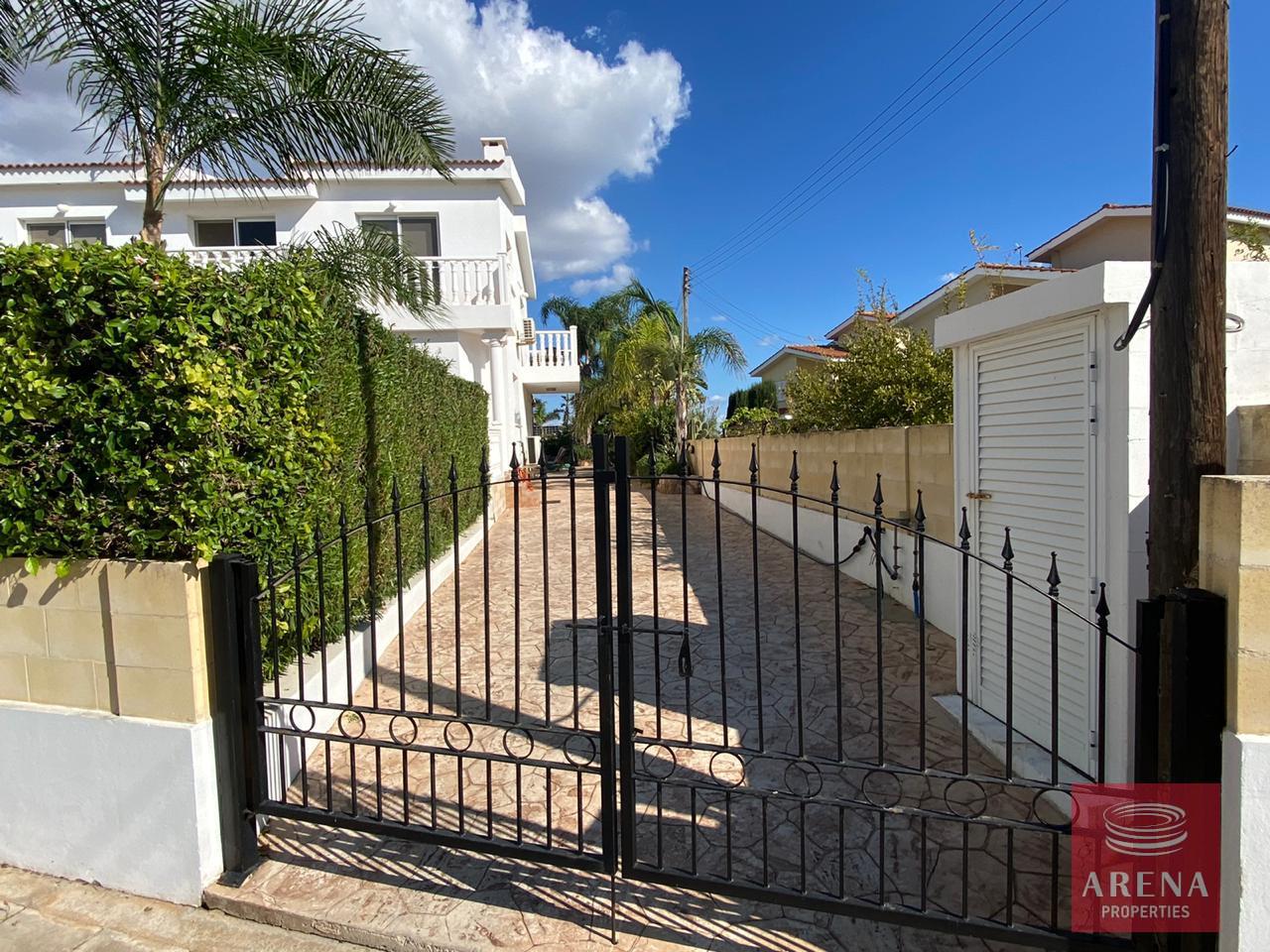 3-villa-in-ayia-thekla-for-sale-5448-2