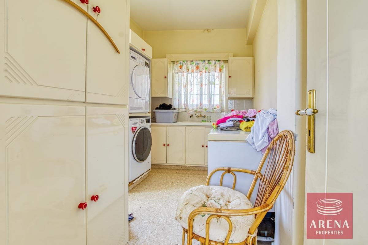 30-4-BED-VILLA-IN-PARALIMNI-6092-2