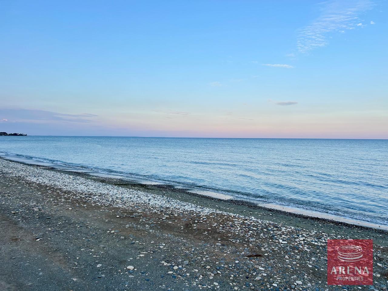 30-4-BED-VILLA-PERVOLIA-8659