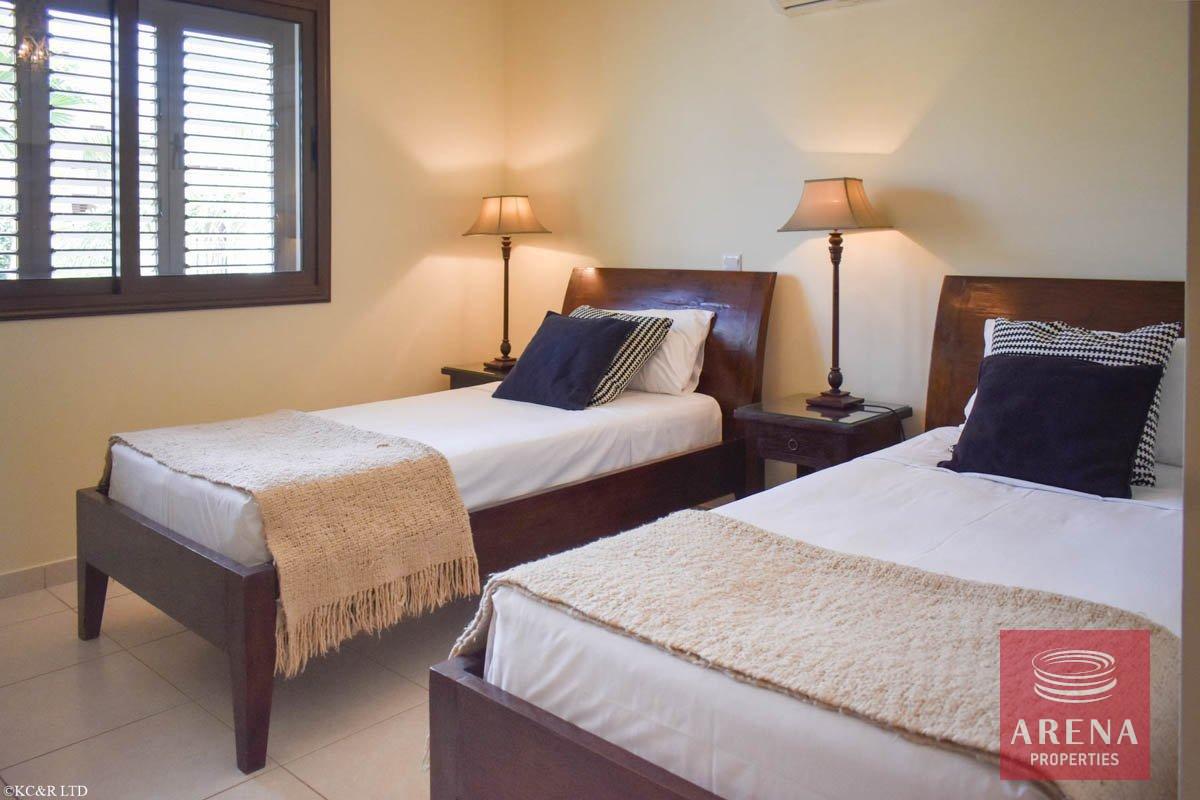 30-FRONT-LINE-VILLA-2