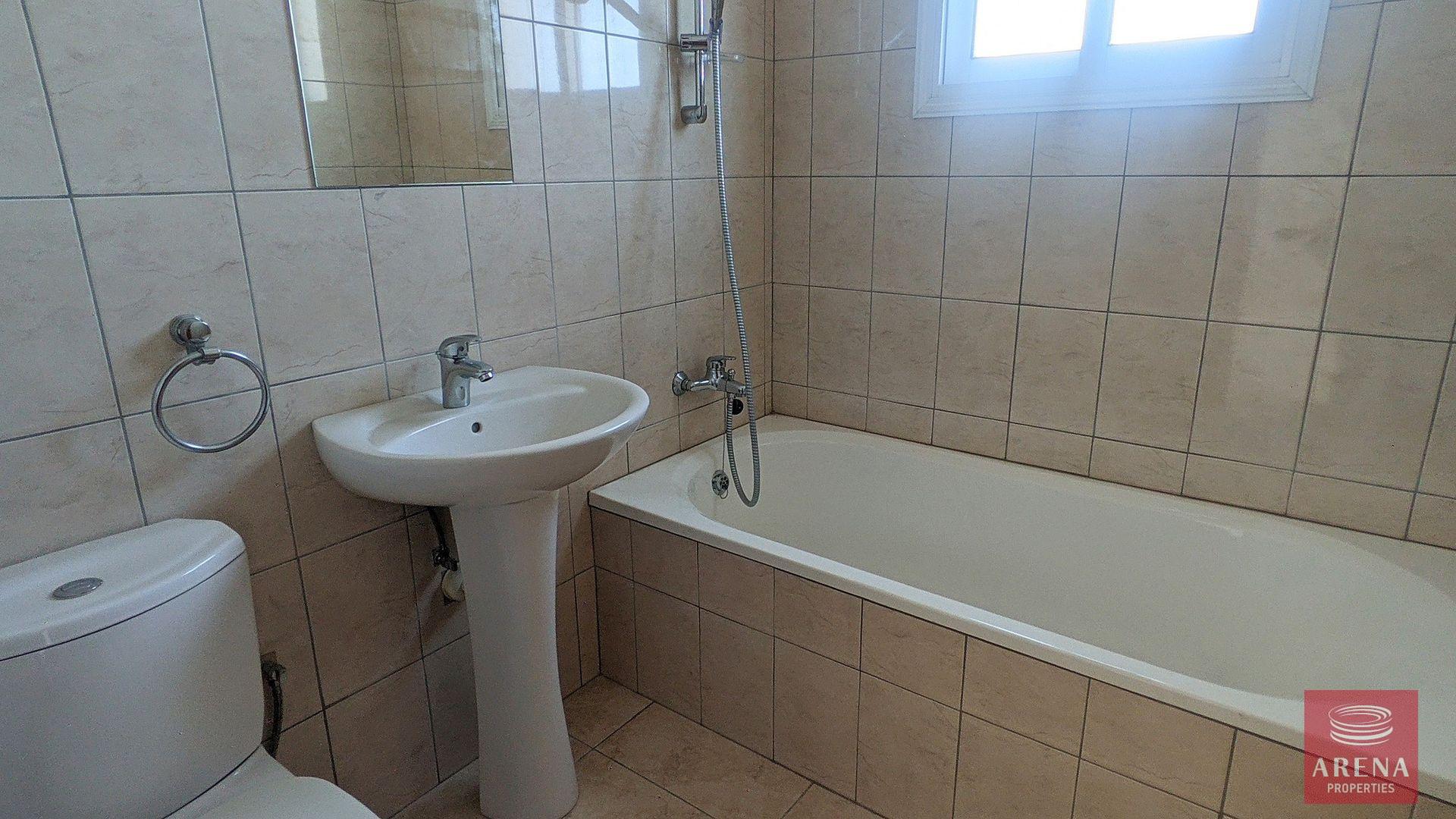 30-building-in-kiti-8178