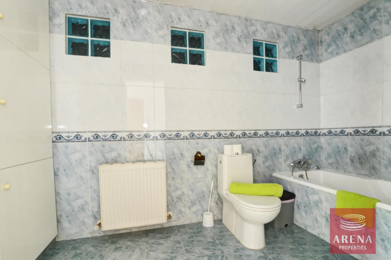 31-7-BED-VILLA-IN-AYIA-NAPA-6706-1